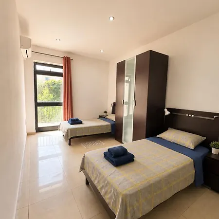 Spacious 3-bedroom With Balcony, Prime Location, 5-min Walk To Seafront *