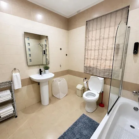 Spacious 3-bedroom With Balcony, Prime Location, 5-min Walk To Seafront *